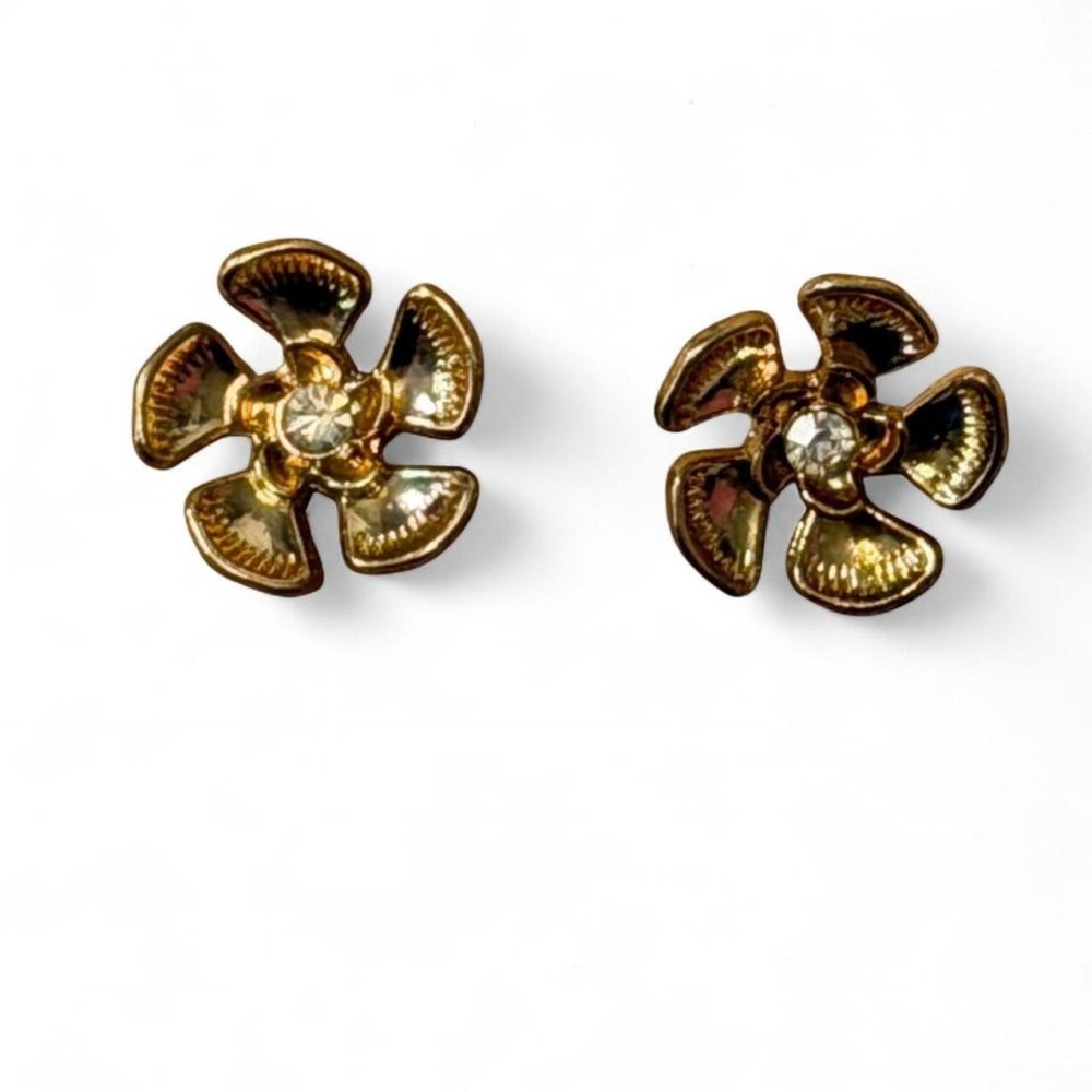 Gold Tone Floral Stud Earrings‎
